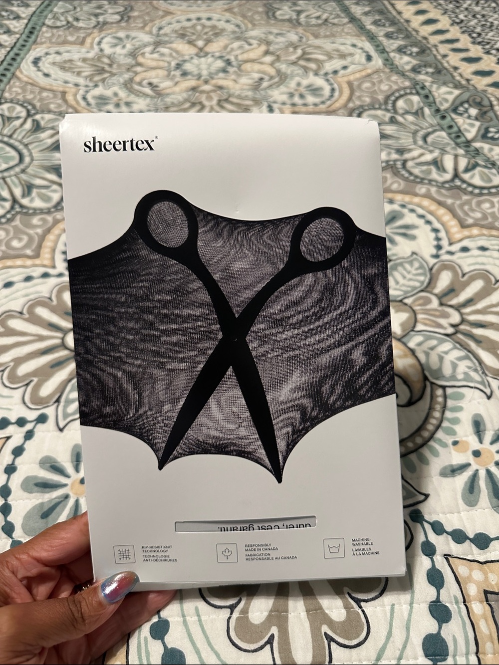 Sheertex Women's Black Semi-Opaque Tights